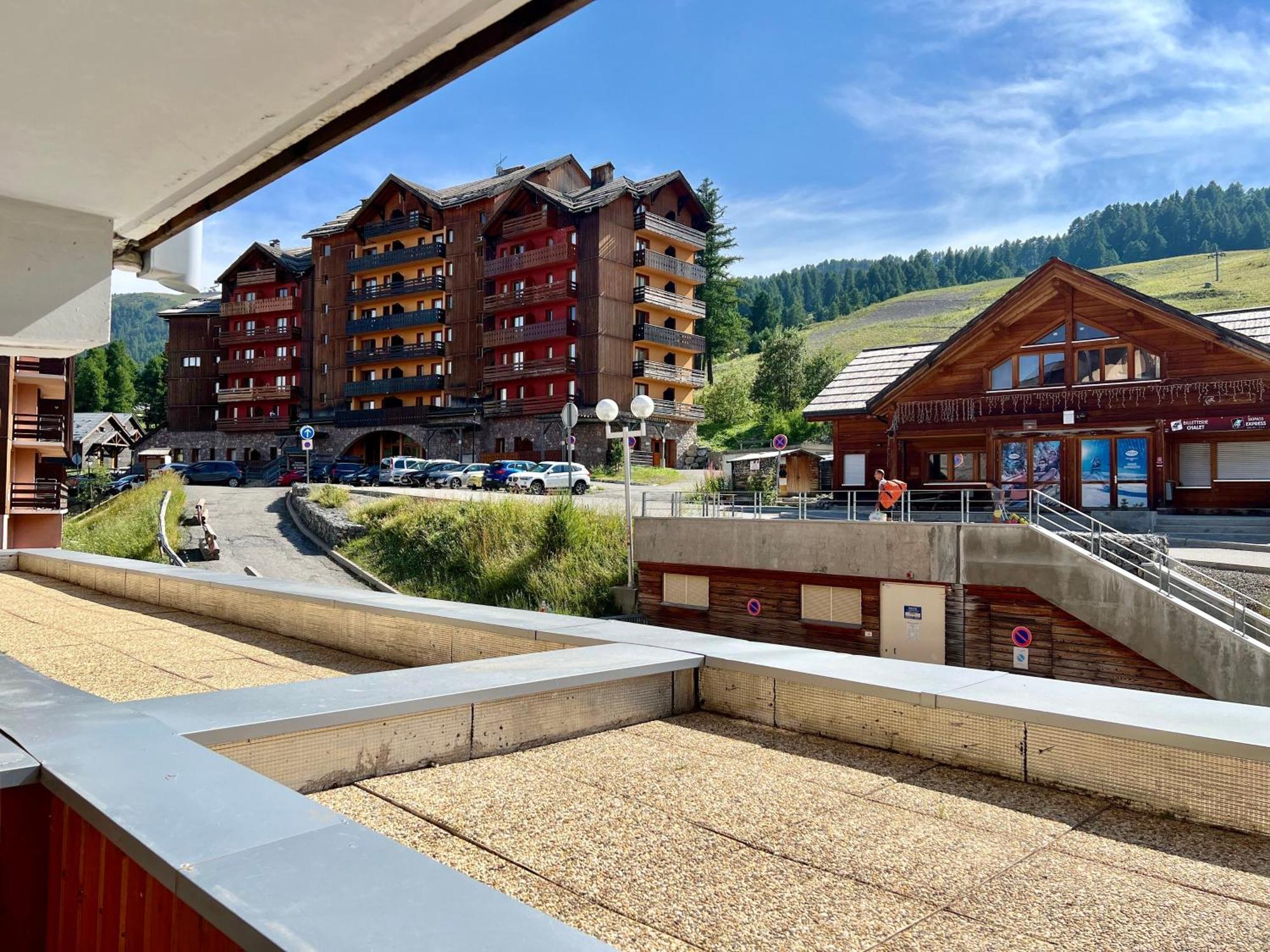 Risoulski Antares - Piscine Et Sauna エクステリア 写真